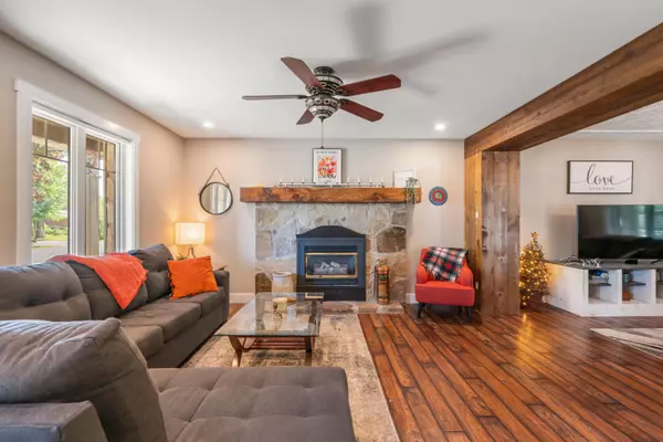 South Glengarry, ON K0C 2J0,18231 Oak DR