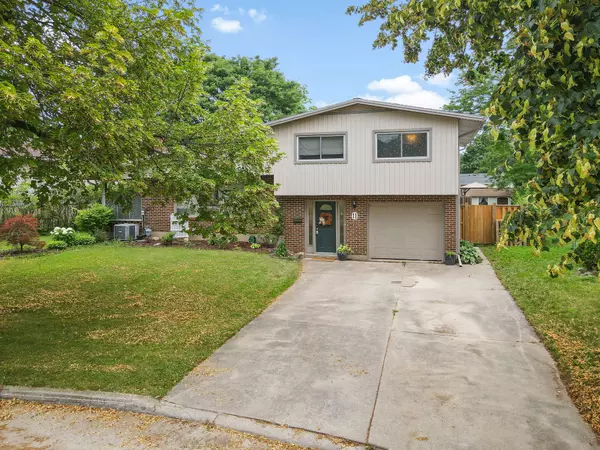 St. Catharines, ON L2T 1Y4,11 Erinbrook CRES