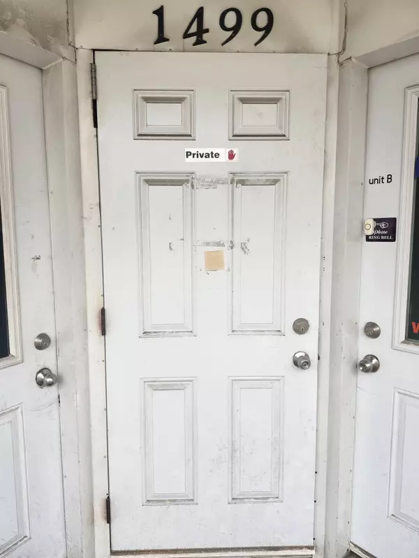Hamilton, ON L8K 1C9,1499 Main ST E #202