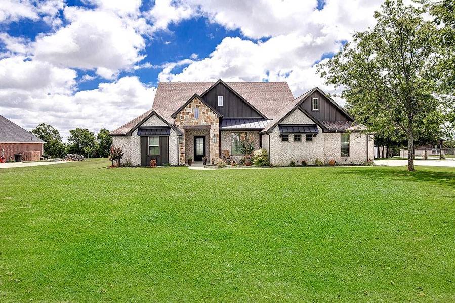 6016 Bella Terra Lane, Godley, TX 76044