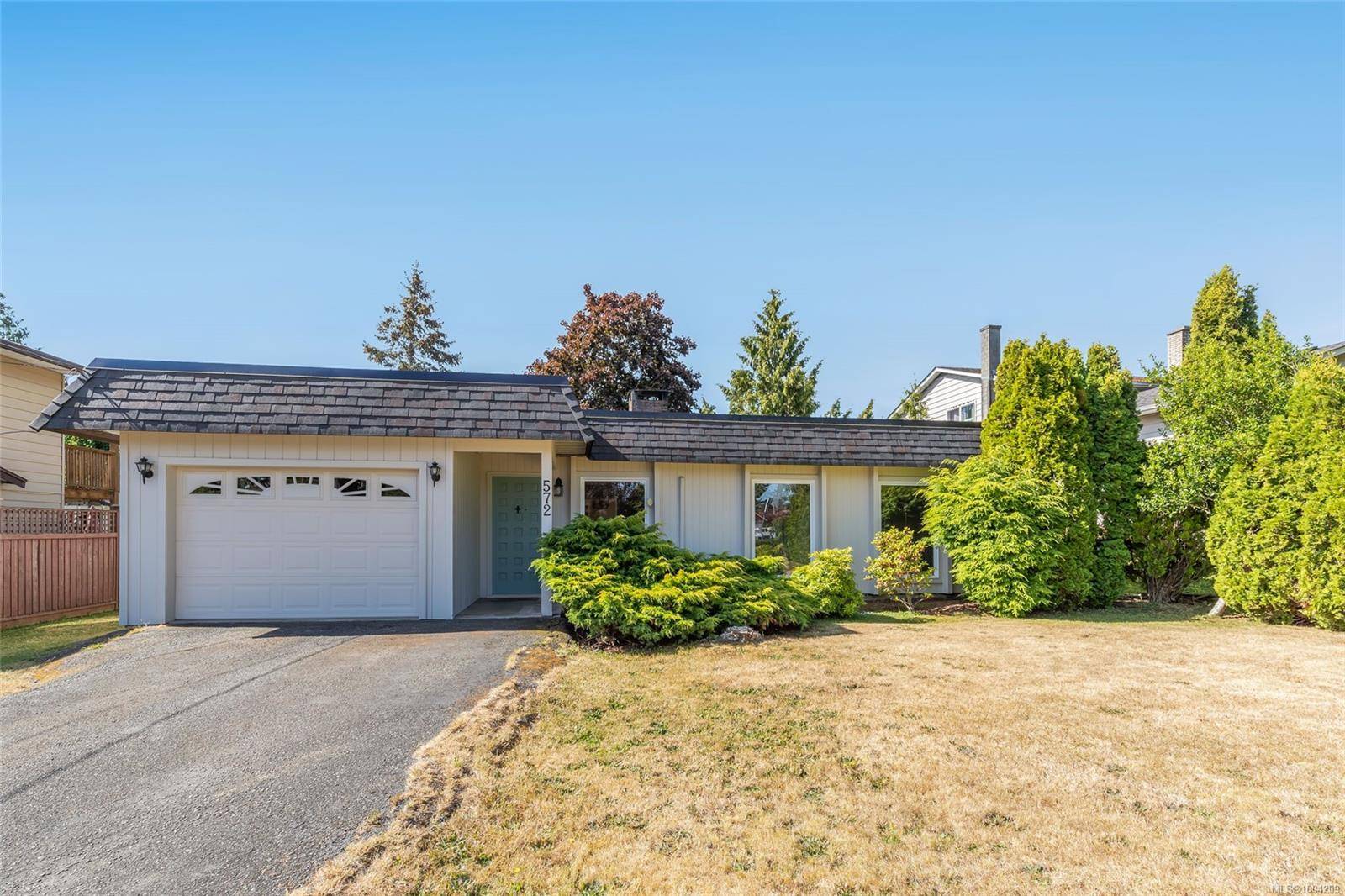 Parksville, BC V9P 1H4,572 Morison Ave