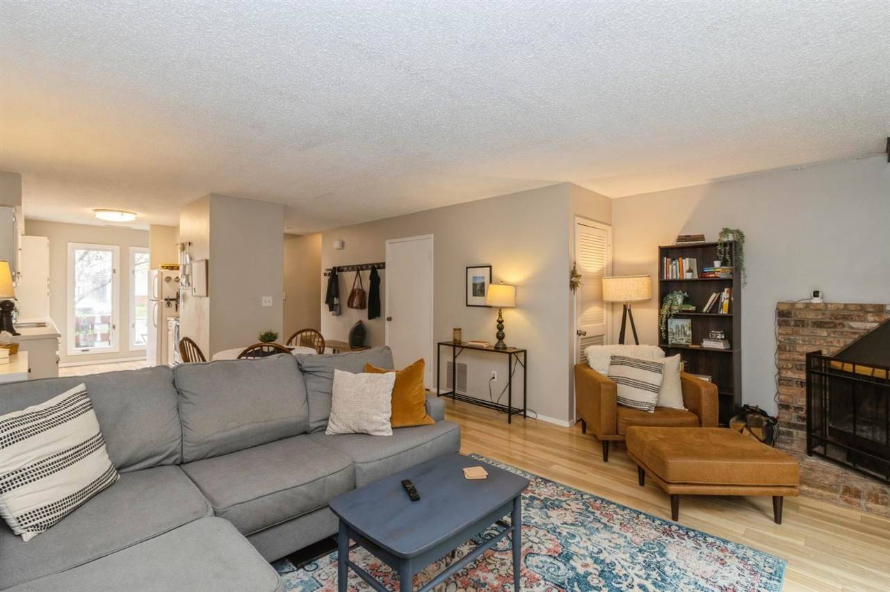Iowa City, IA 52246,448 Samoa Dr