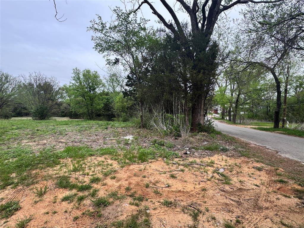 131 Oak Hill Drive, Joshua, TX 76058
