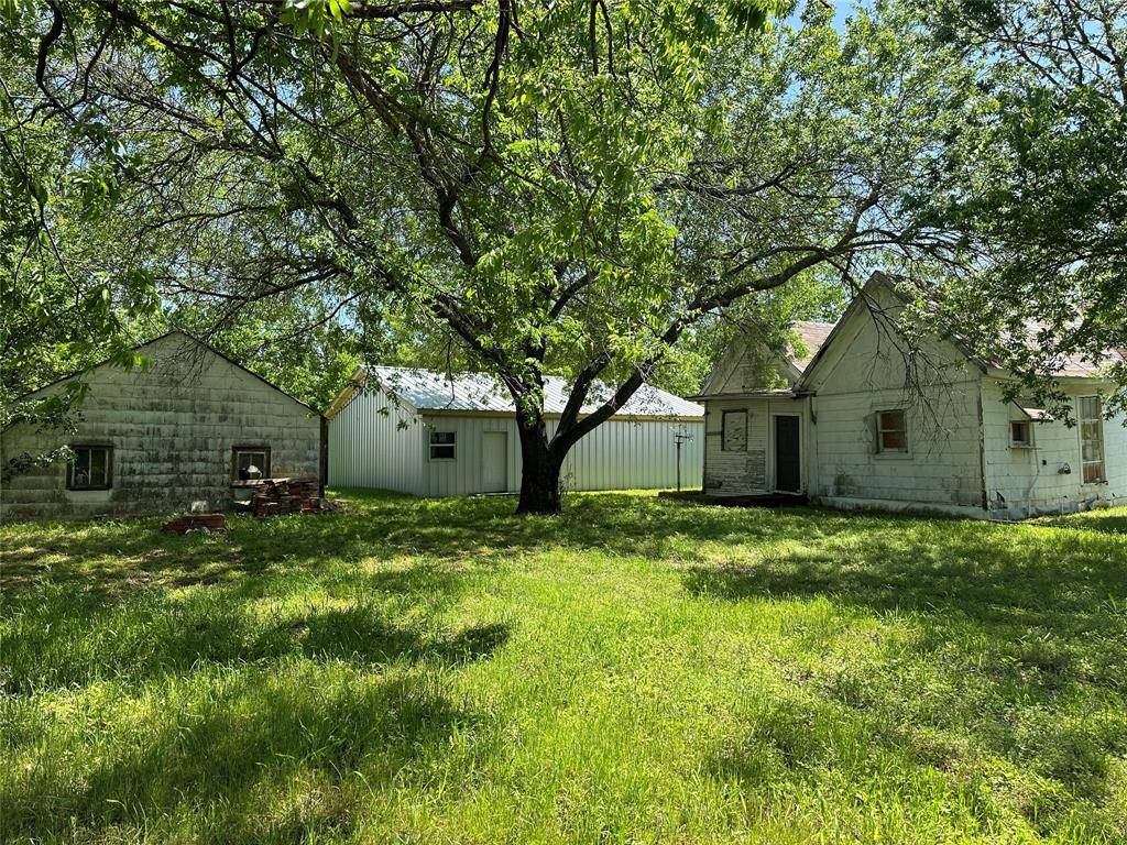 Groesbeck, TX 76642,709 W Navasota Street
