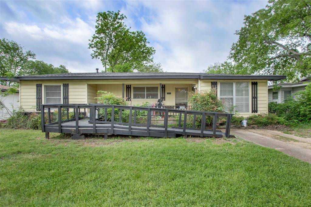 1728 W Elm Street, Denison, TX 75020