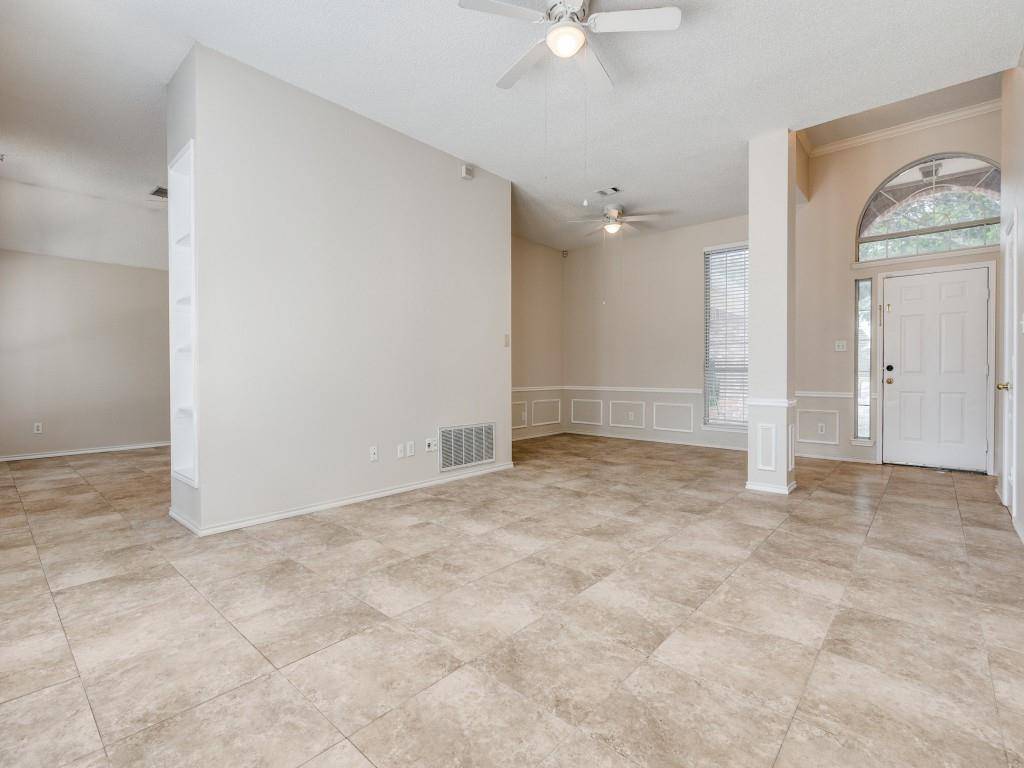 Arlington, TX 76018,631 Engleside Drive