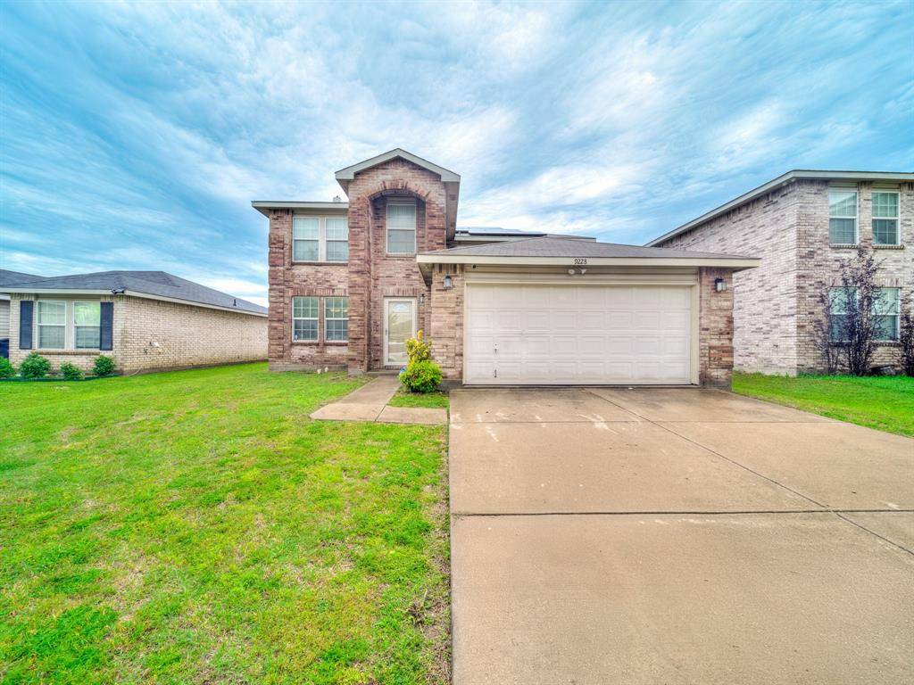 9228 Cheswick Drive, Fort Worth, TX 76123
