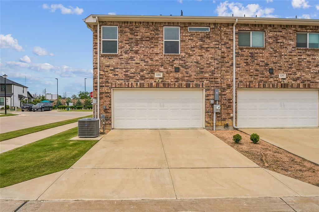 Lewisville, TX 75077,1291 Lamar Drive