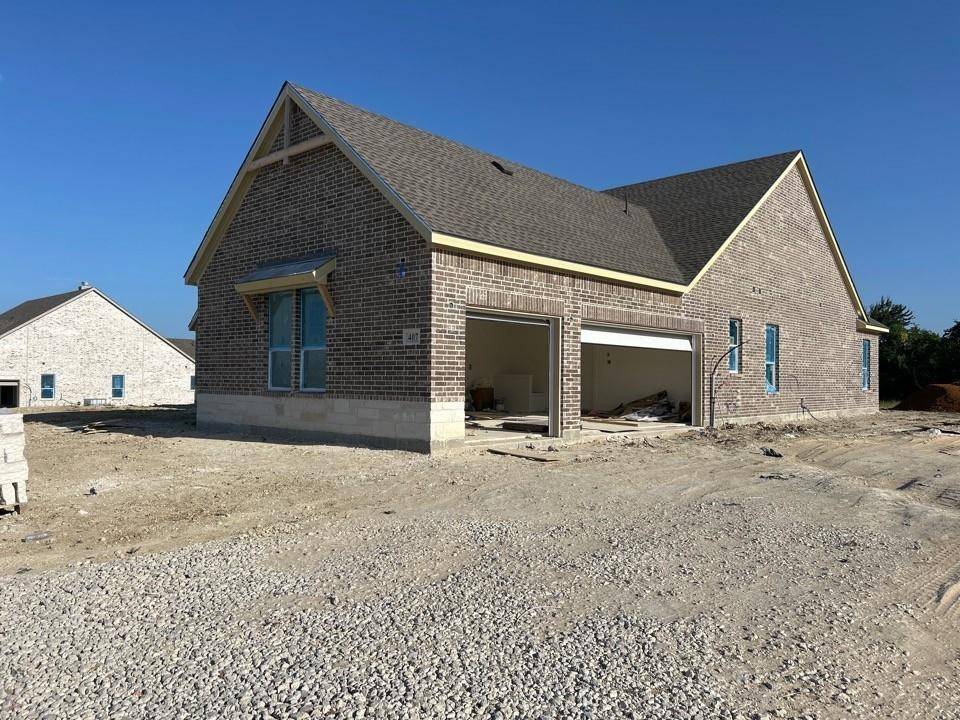 Van Alstyne, TX 75495,407 Indian Creek Road