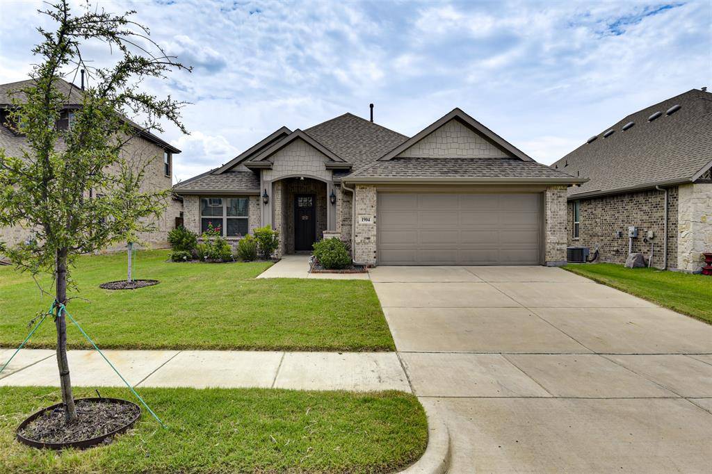 1904 Shaila Drive, Mansfield, TX 76063