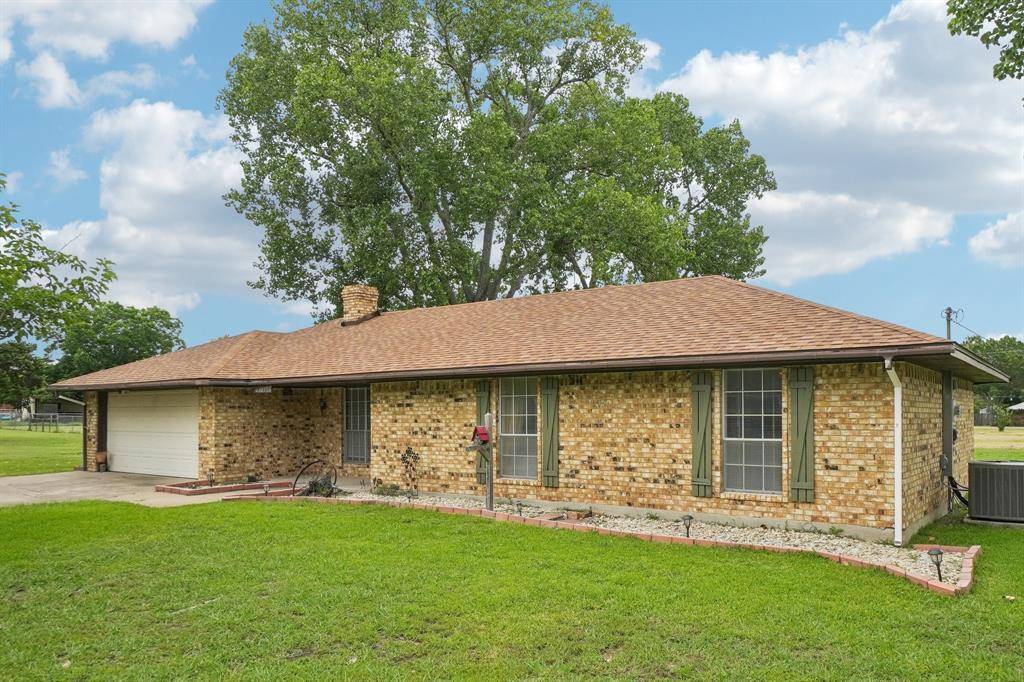Waxahachie, TX 75165,1301 Azalea Lane