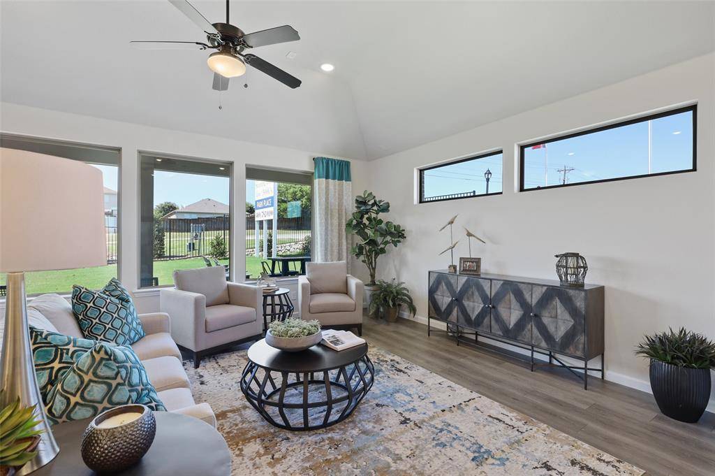 Van Alstyne, TX 75495,1503 Red Clover Avenue