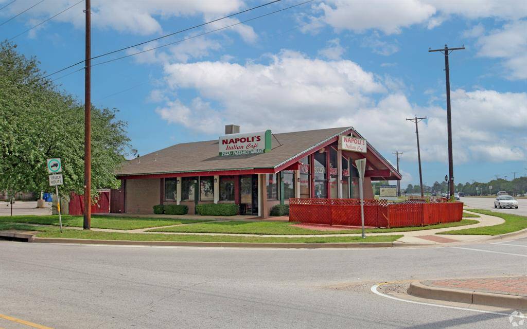 3008 Euless Boulevard, Euless, TX 76040
