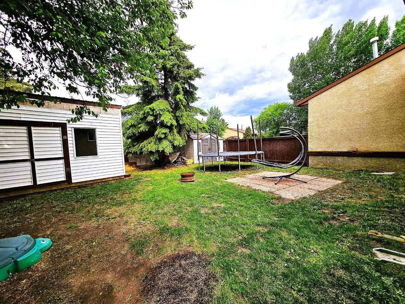 Grande Prairie, AB T8V 5T6,7106 99A ST