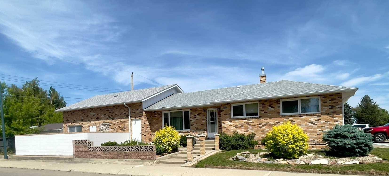 1217 29 ST S, Lethbridge, AB T1K 2X2