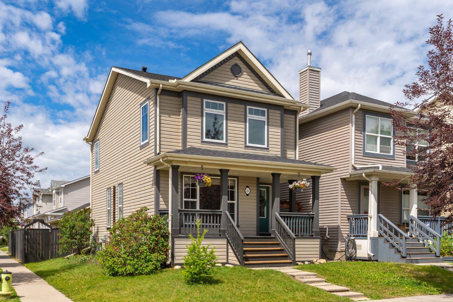 223 Prestwick HTS SE, Calgary, AB T2Z4K3