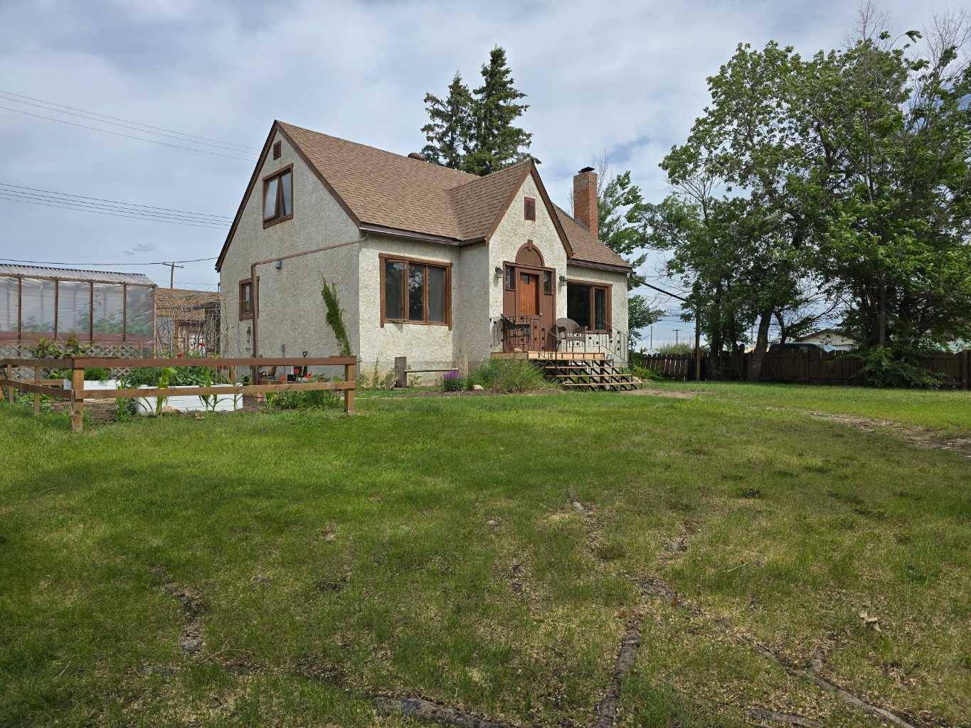 4802 54 AVE, Grimshaw, AB T0H 1W0