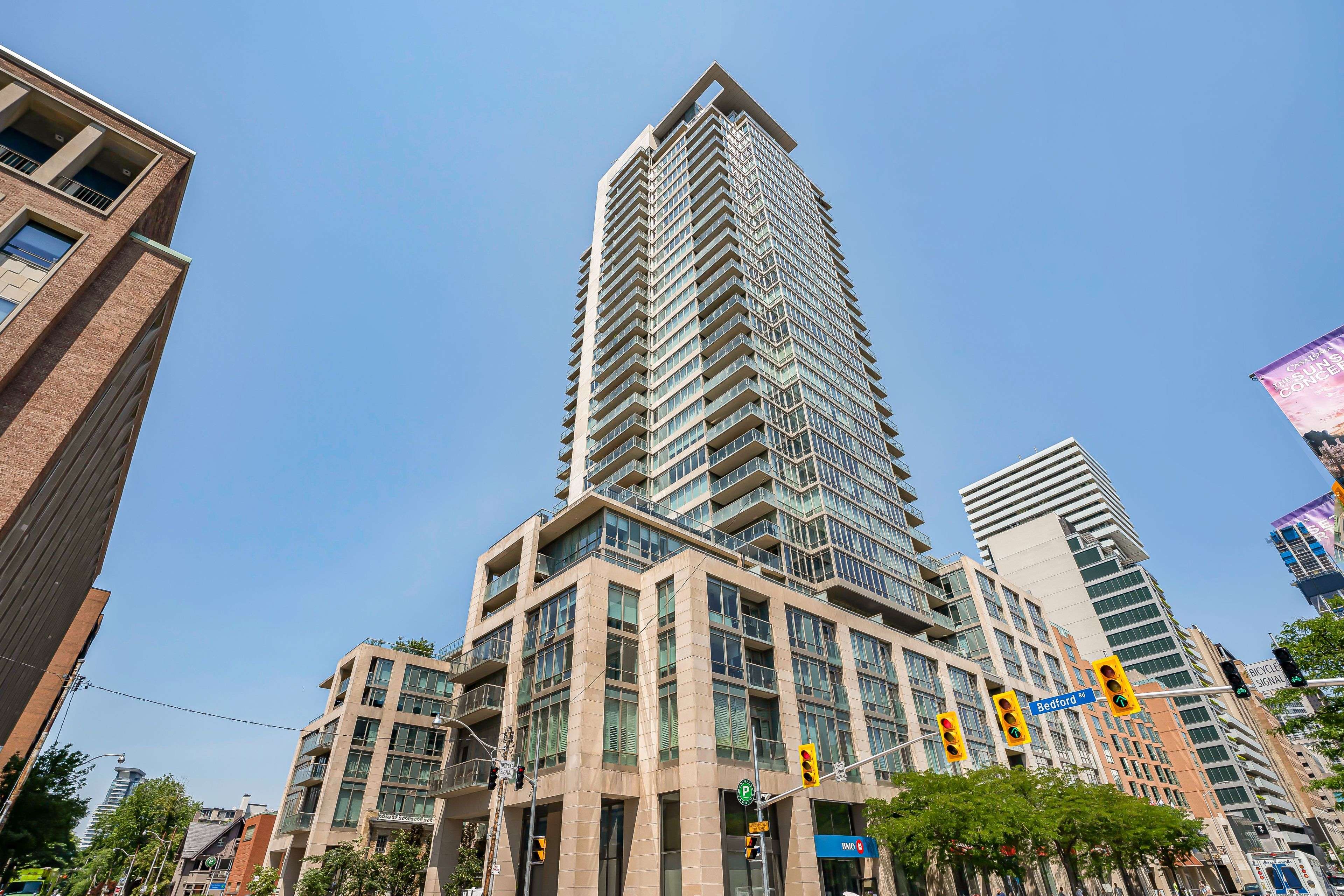 1 Bedford RD #2302, Toronto C02, ON M5R 2B5