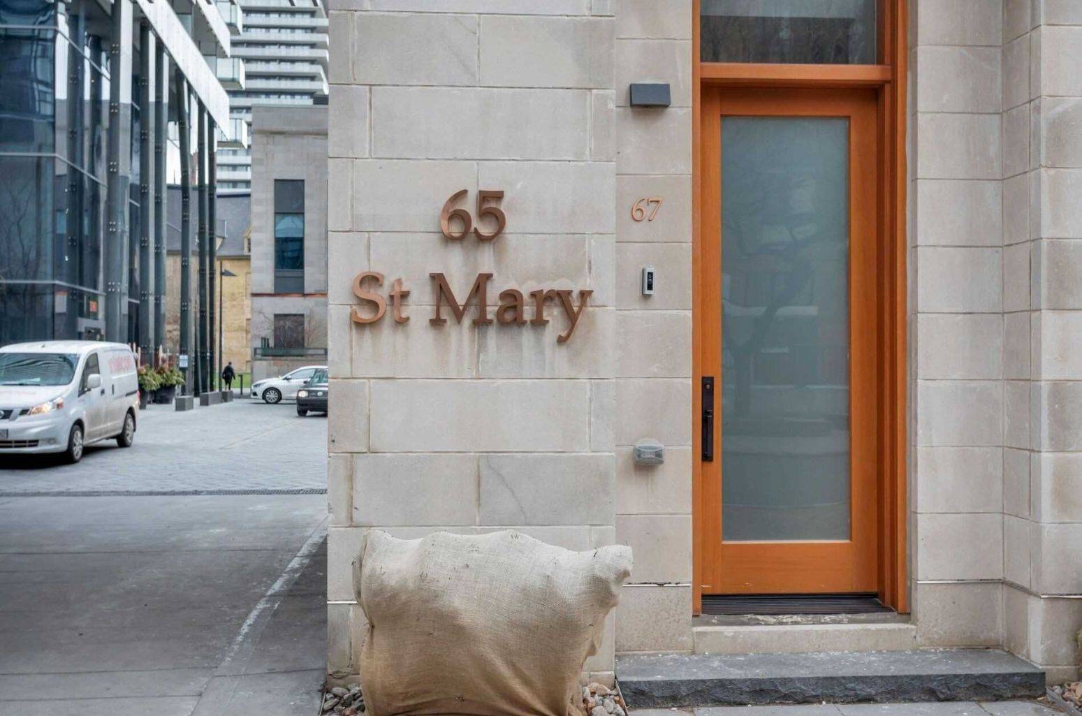 Toronto C01, ON M5S 0A6,65 St. Mary ST #1705