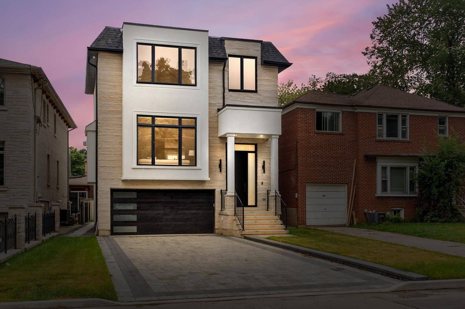 68 Lynnhaven RD, Toronto C04, ON M6A 2K9