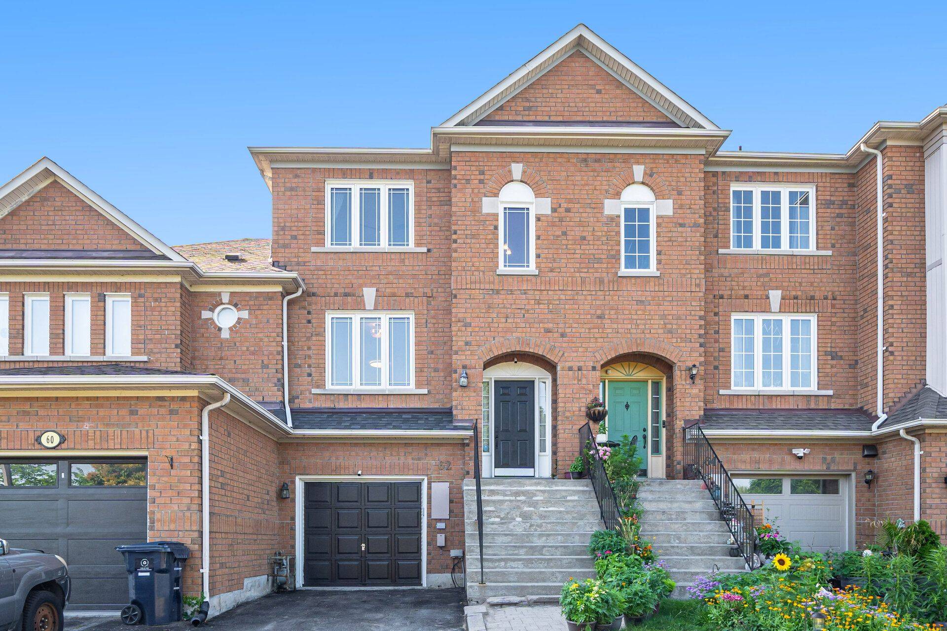 62 Lakeridge DR, Toronto E10, ON M1C 5E2
