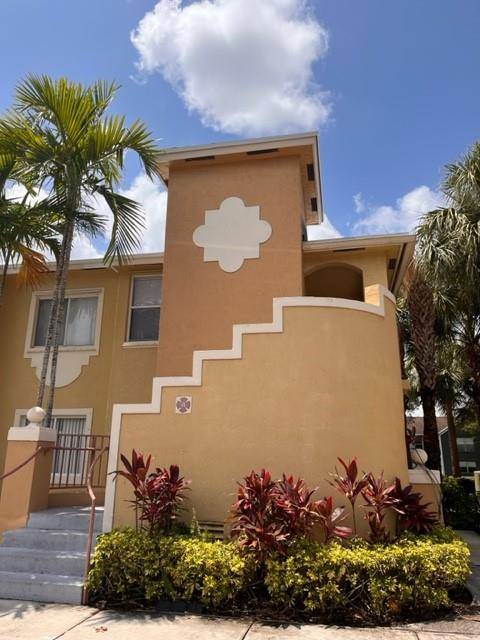 7850 NW 6th St #206, Pembroke Pines, FL 33024