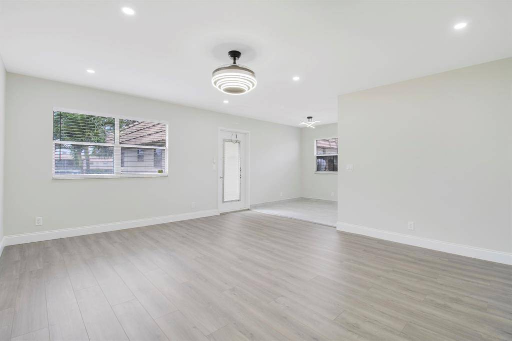 268 Saxony F #268, Delray Beach, FL 33446