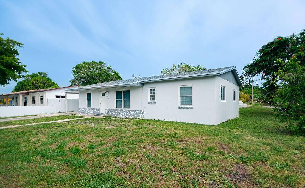 4205 NW 201st St, Miami Gardens, FL 33055