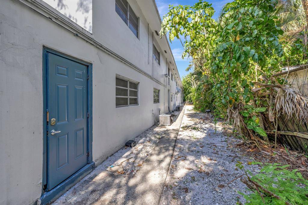Fort Lauderdale, FL 33312,1916 SW 11th St