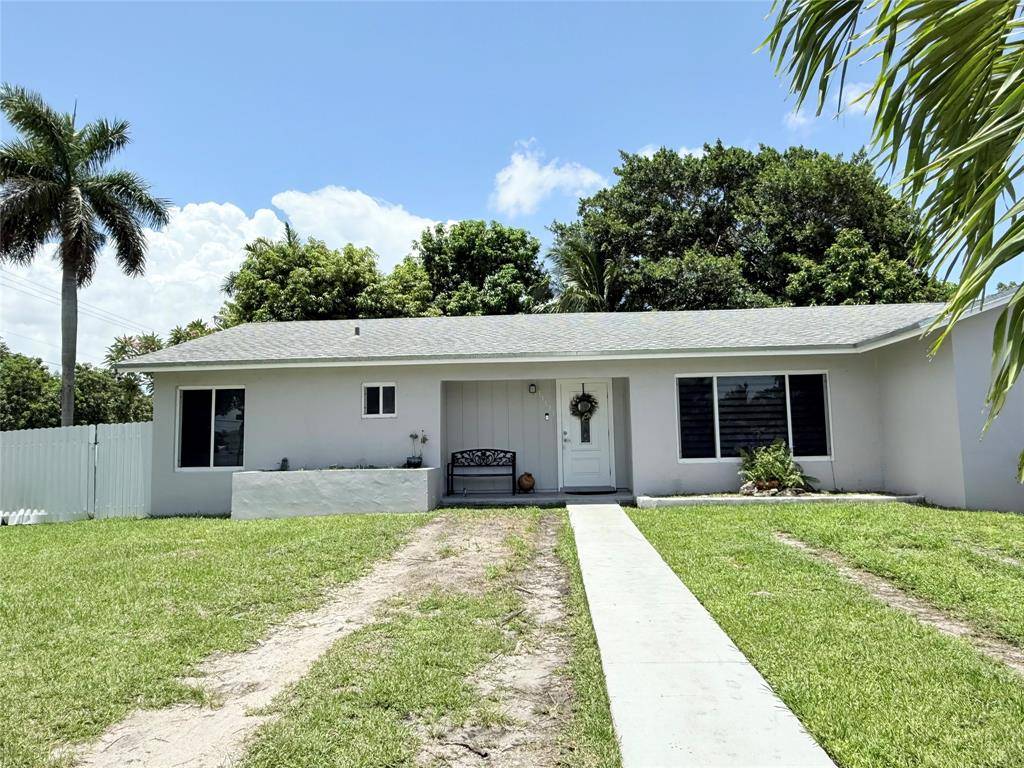 11121 SW 163rd St, Miami, FL 33157