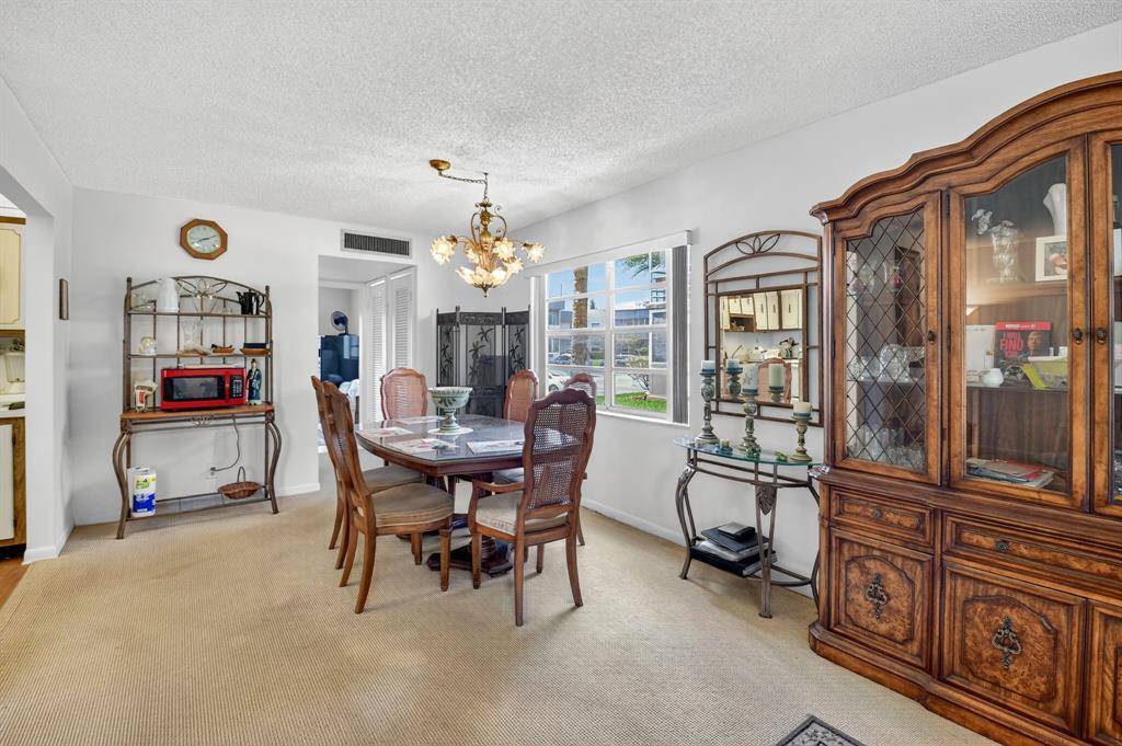 Delray Beach, FL 33484,503 Burgundy K #k