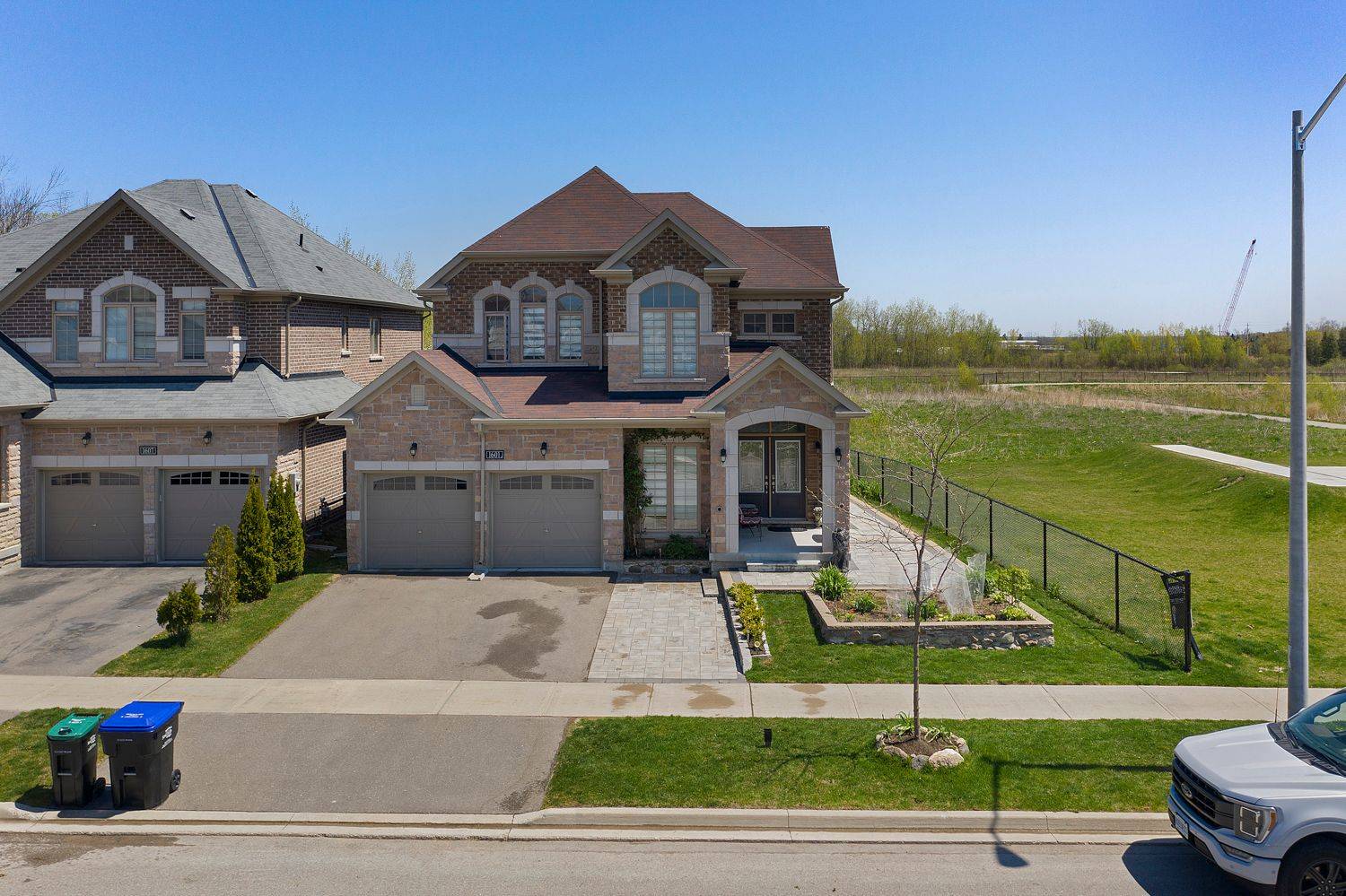 1601 Emberton WAY, Innisfil, ON L9S 0N4