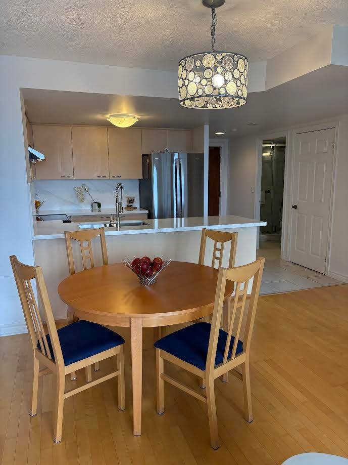 Markham, ON L3T 7W5,130 Pond DR #1003