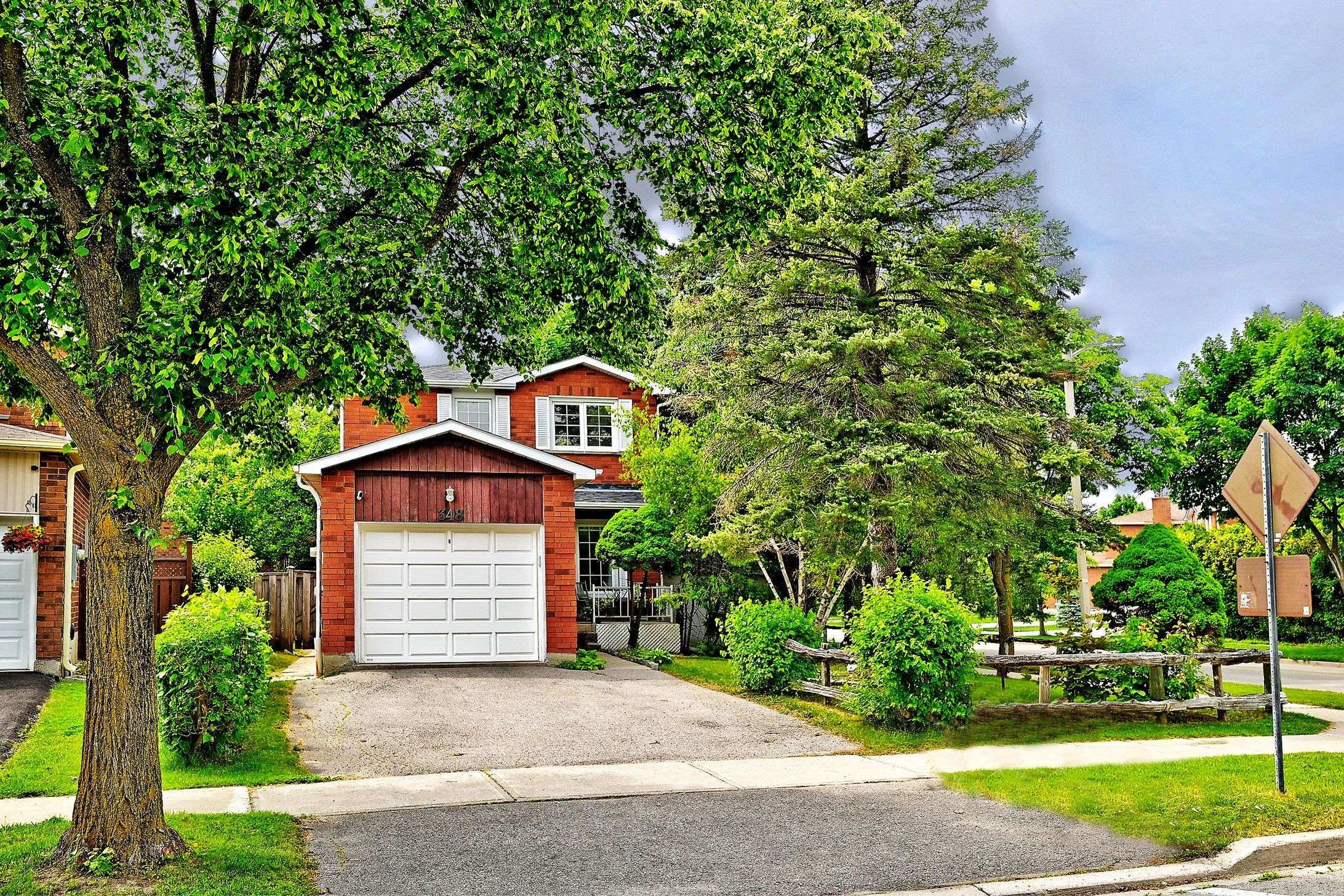 348 Brownridge DR S, Vaughan, ON L4J 5W9