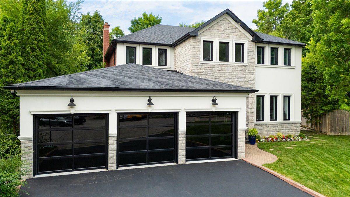 New Tecumseth, ON L9R 1N8,34 Previn CT