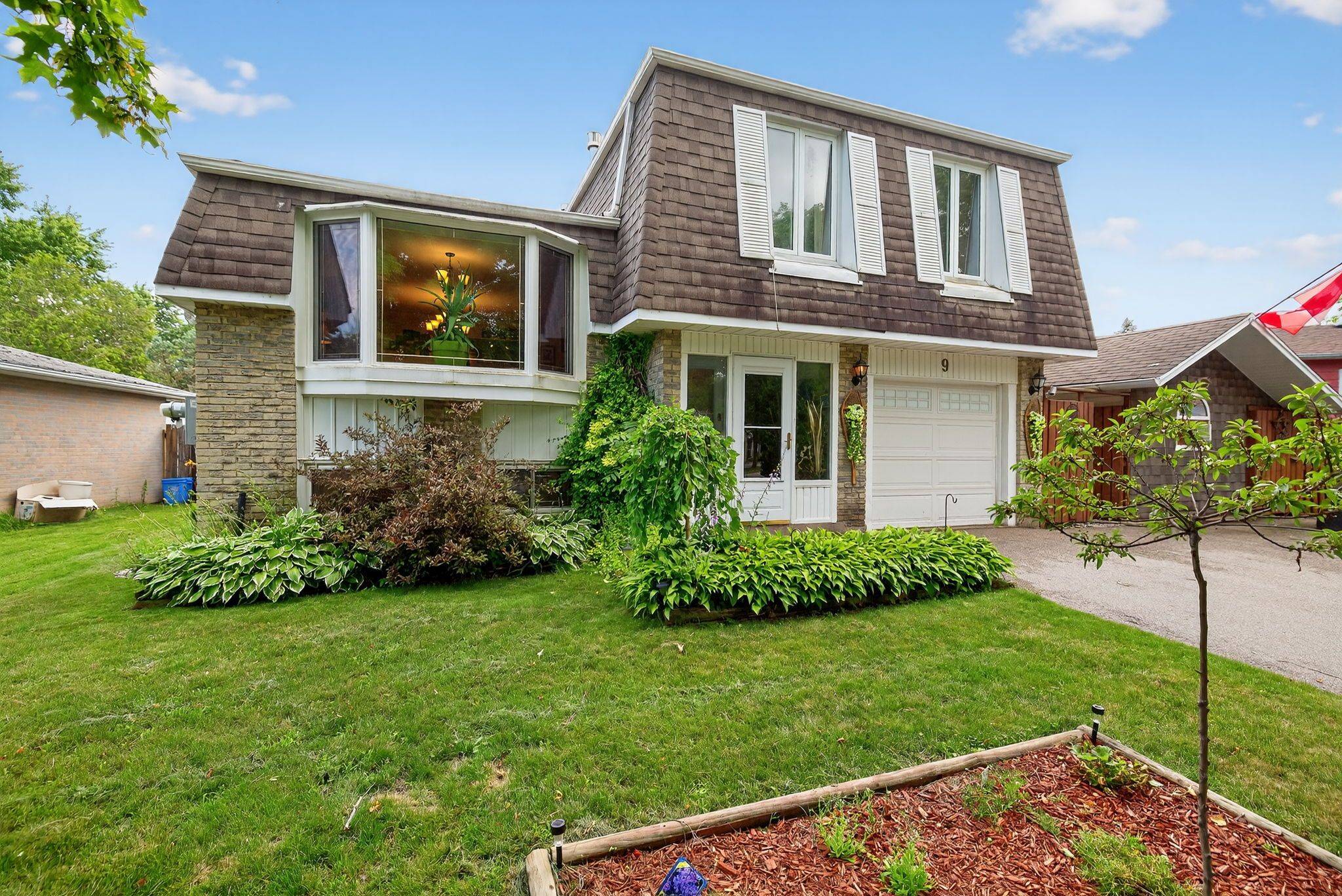 New Tecumseth, ON L0G 1A0,9 Hammond CRES