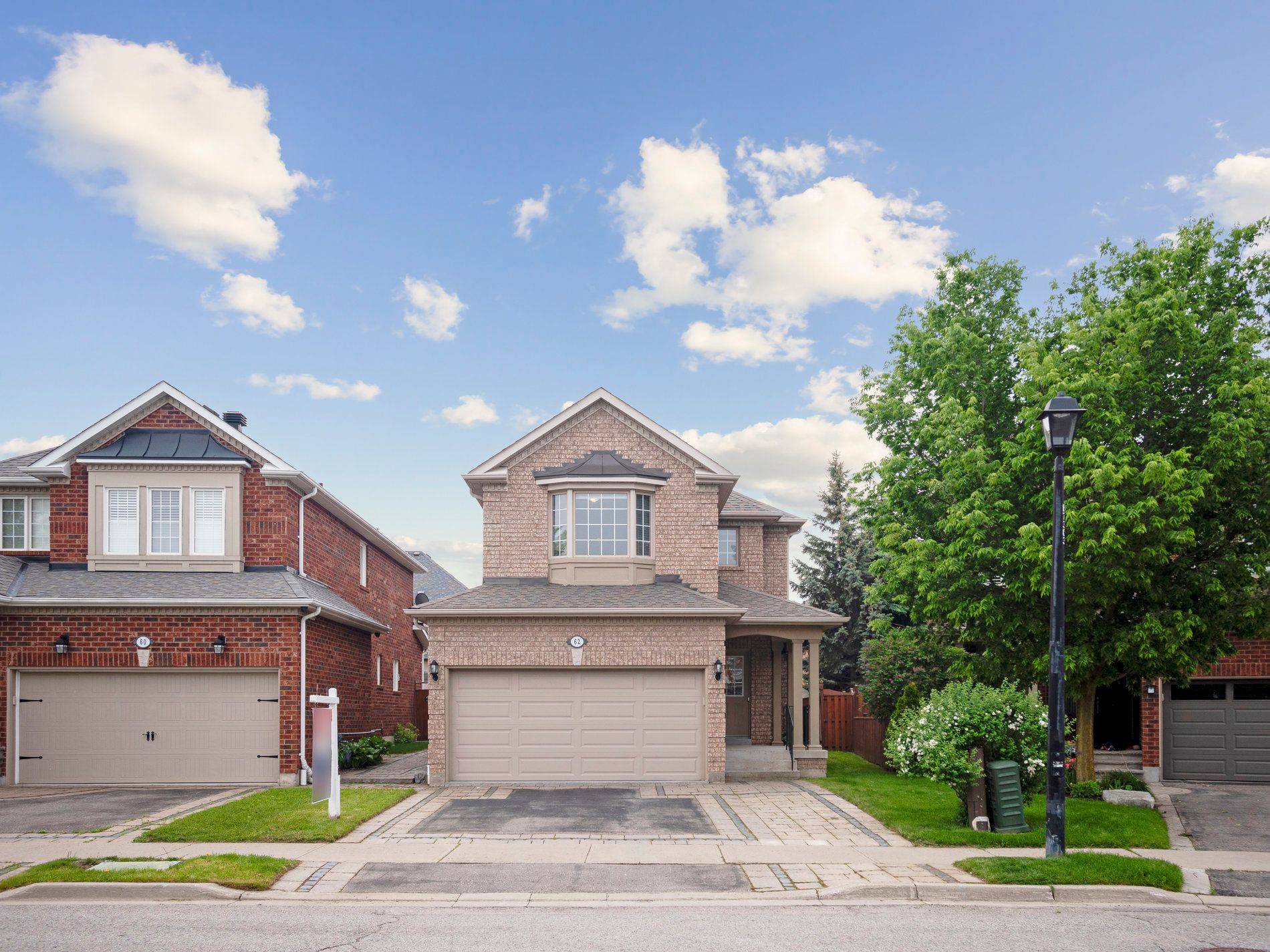 62 Macedonia CT, Newmarket, ON L3X 2W8