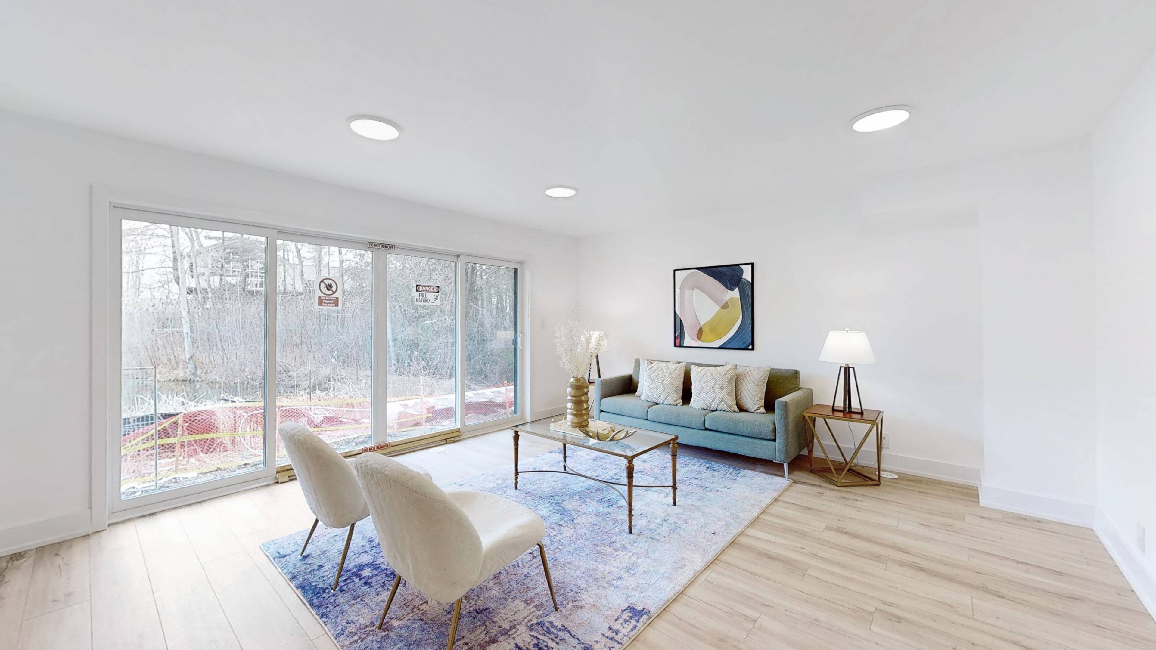 21 Chestnut CT, Aurora, ON L4G 4A4