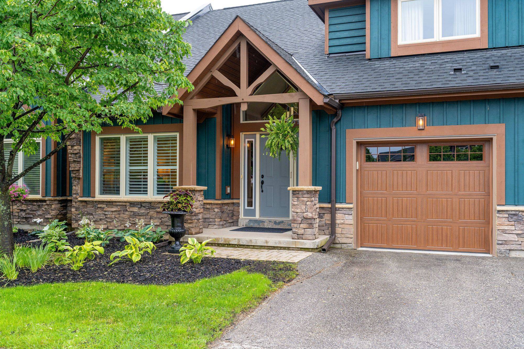 Collingwood, ON L9Y 0J4,12 Jeffreys WAY