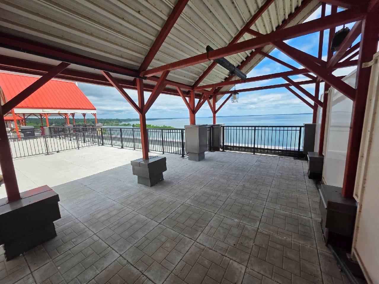 140 Cedar Island RD #406, Orillia, ON L3V 1T1