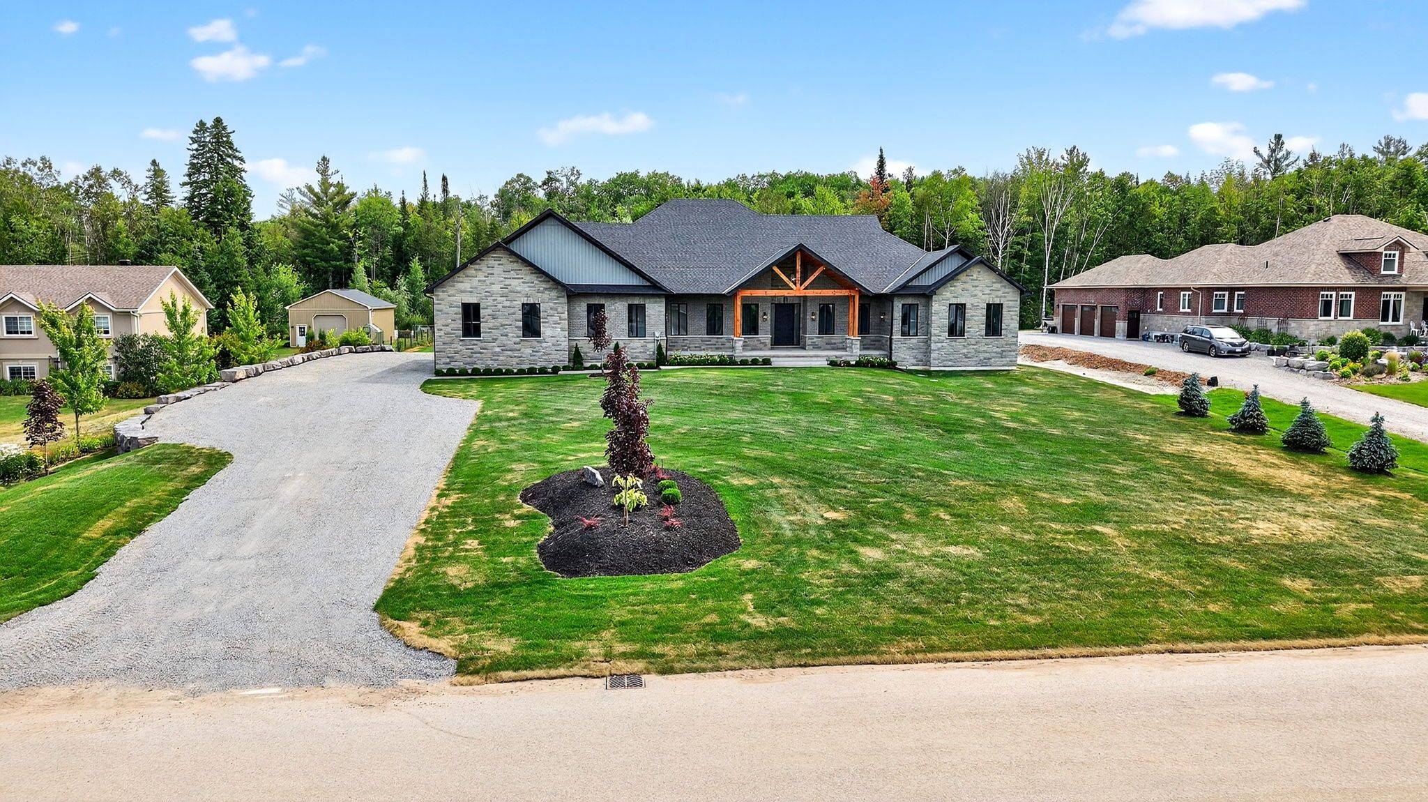 60 Marni LN, Springwater, ON L0L 2K0