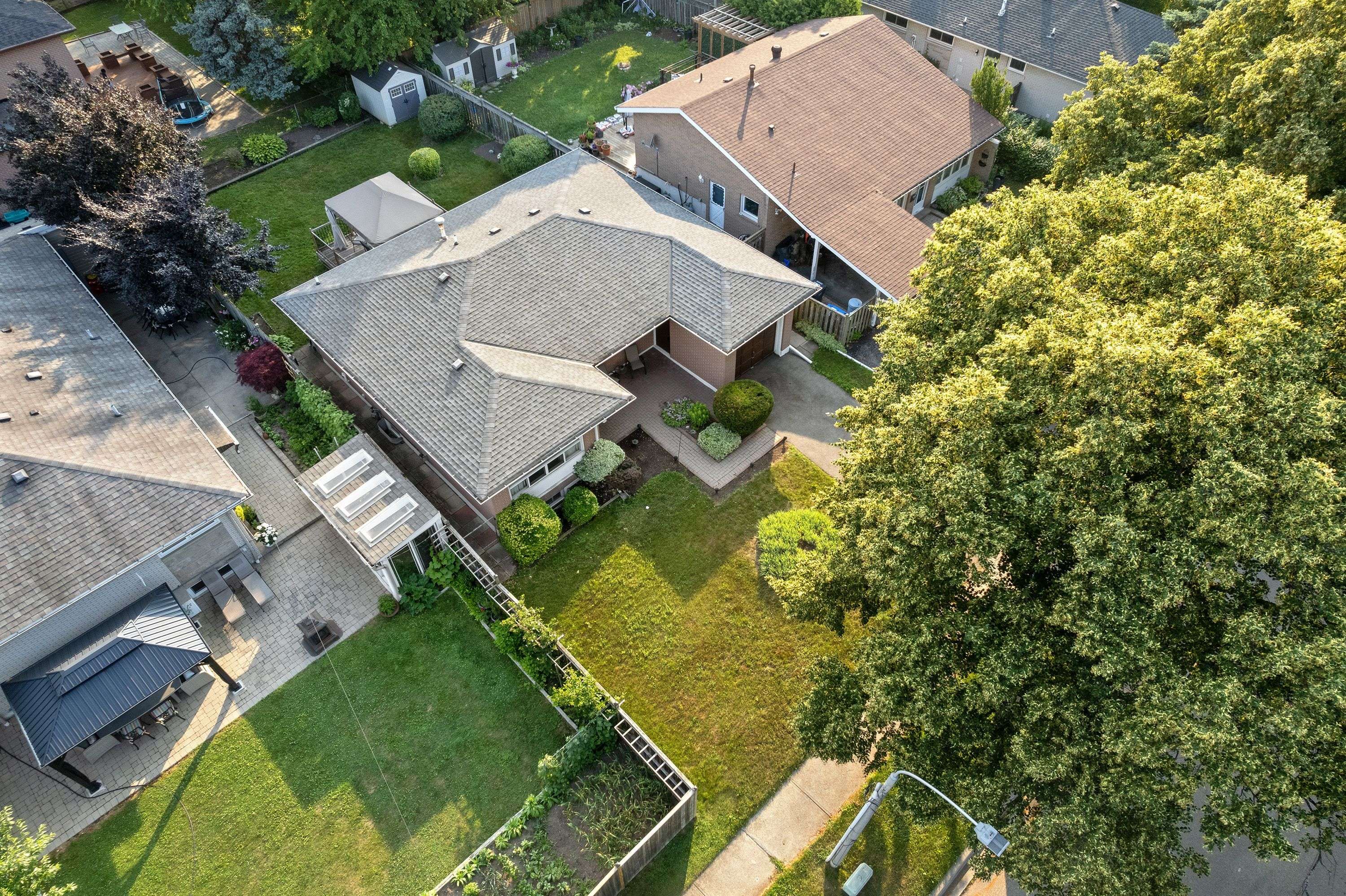 Mississauga, ON L5J 3N4,1460 Thetford CT