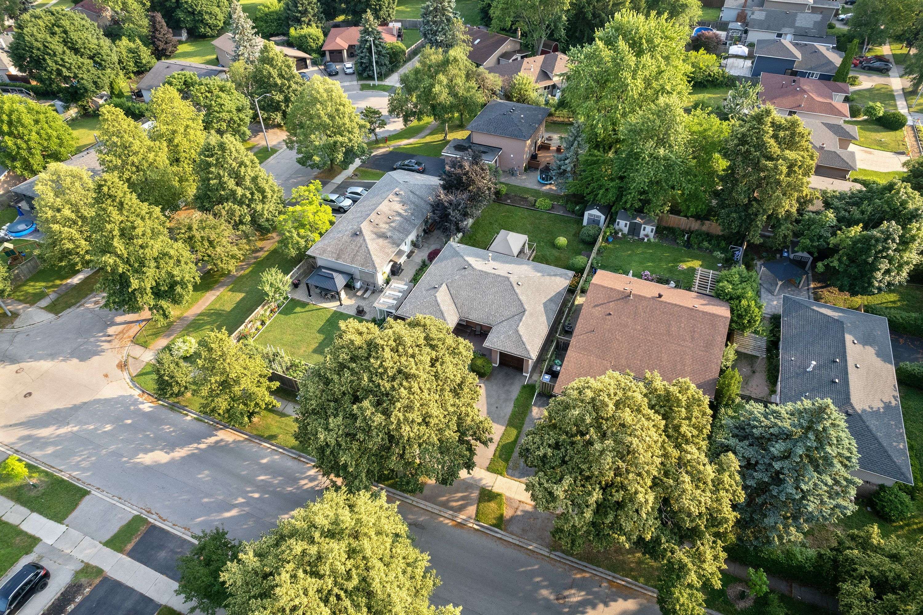 Mississauga, ON L5J 3N4,1460 Thetford CT