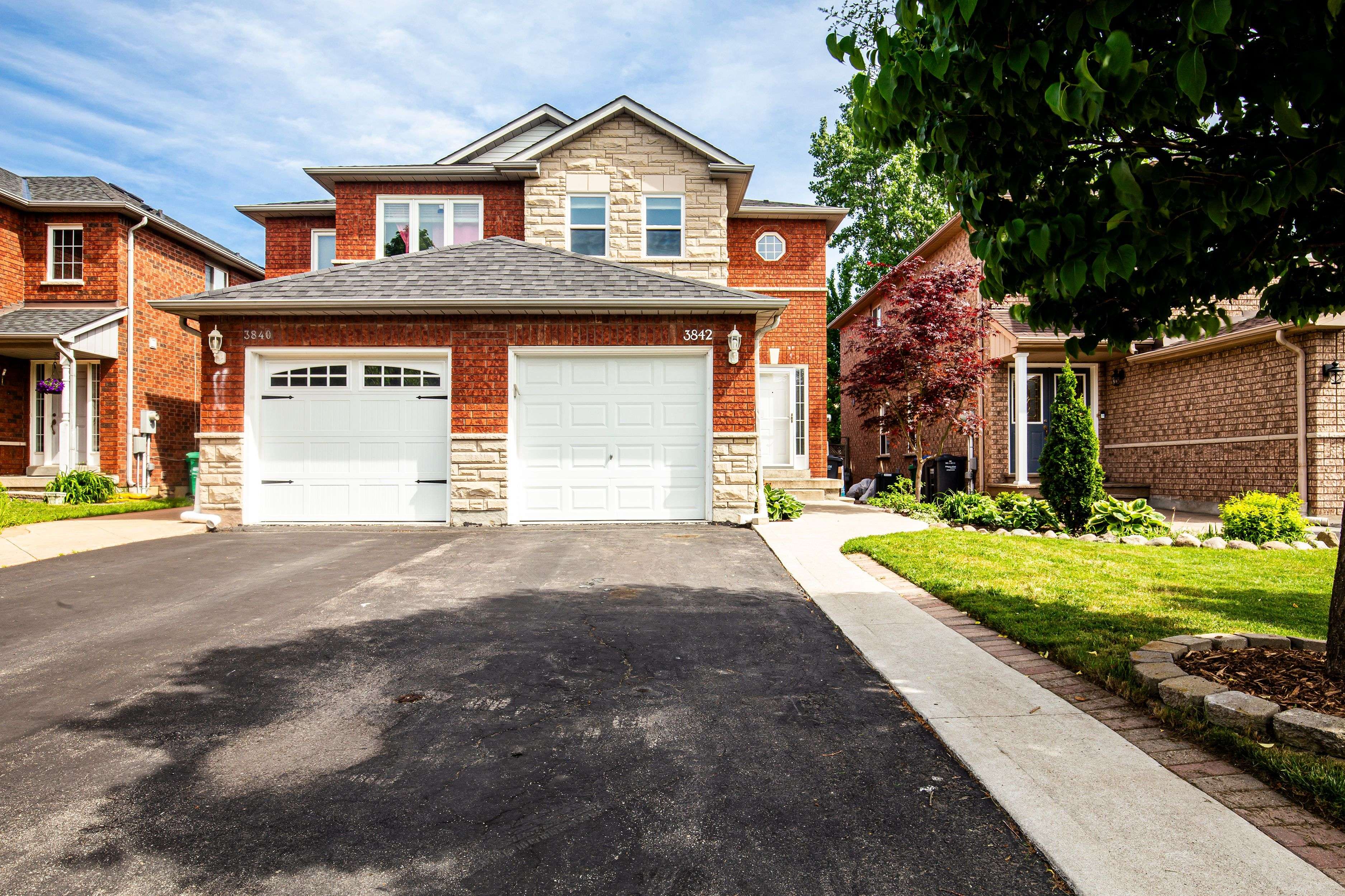 3842 Foxborough TRL, Mississauga, ON L5N 7T9