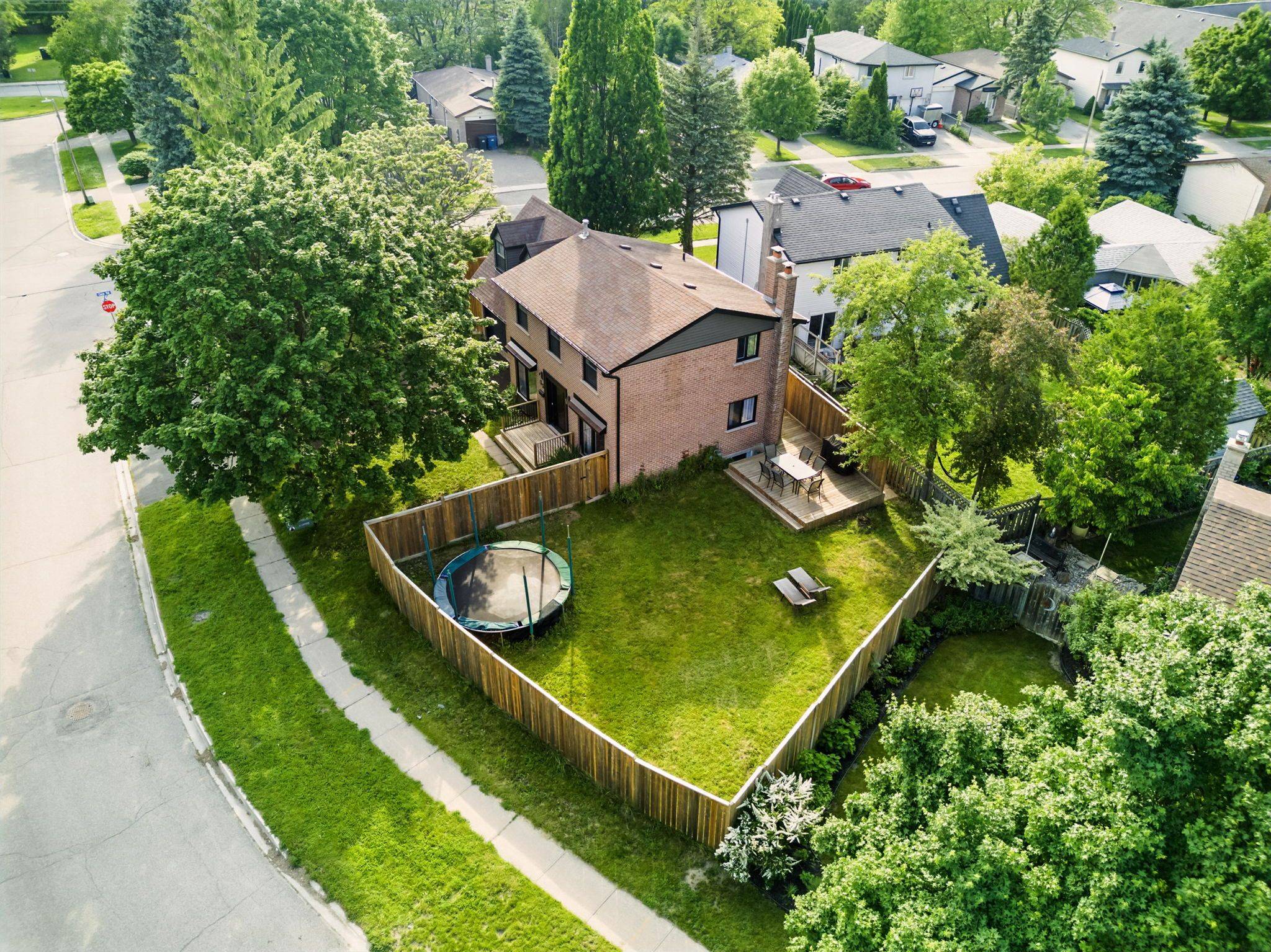 Guelph, ON N1G 3Z9,35 Aspen Valley CRES