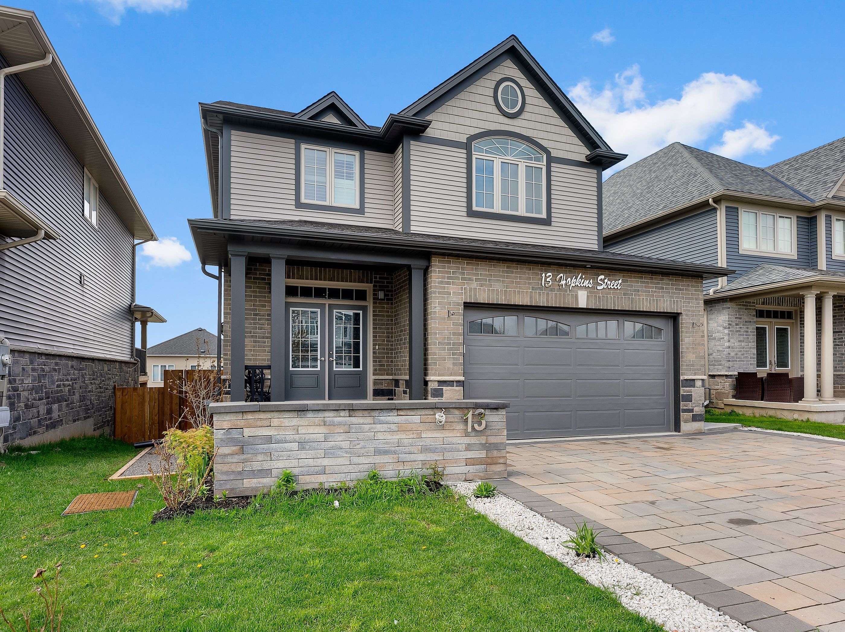Thorold, ON L2V 0E9,13 Hopkins ST