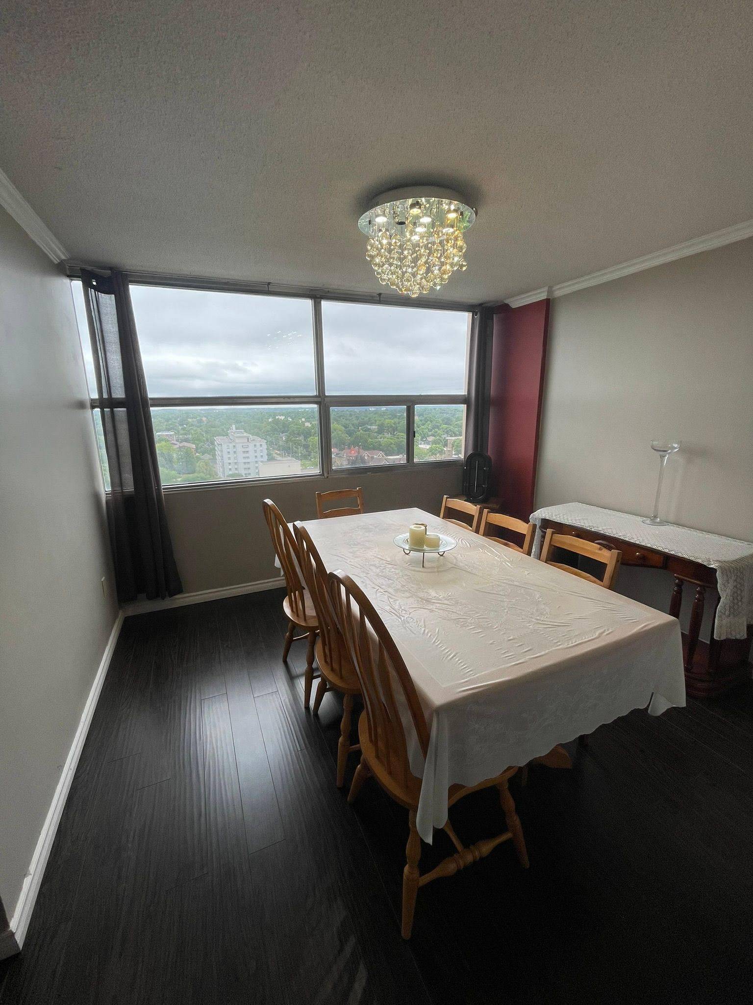 London East, ON N6B 3L5,389 Dundas ST #1706