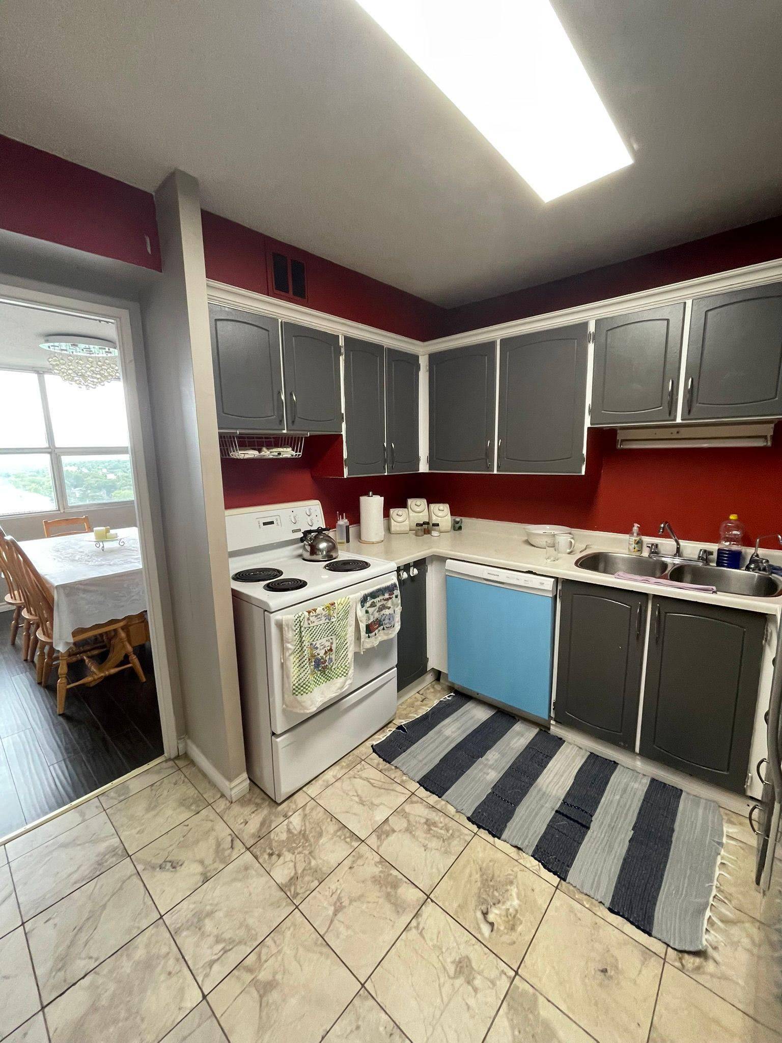 London East, ON N6B 3L5,389 Dundas ST #1706