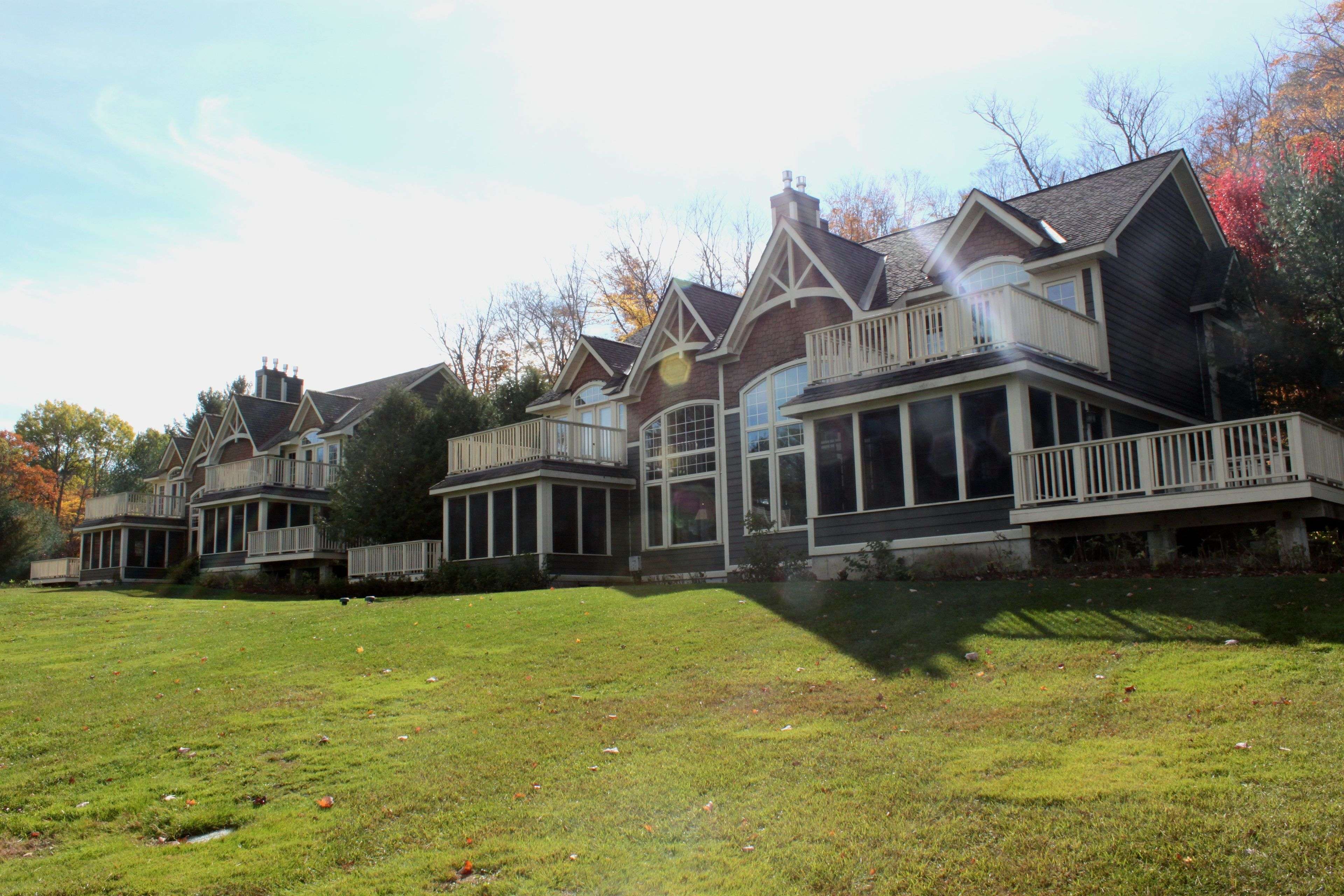 Muskoka Lakes, ON P0B 1J0,3876 Muskoka 118 RD W #S2W1