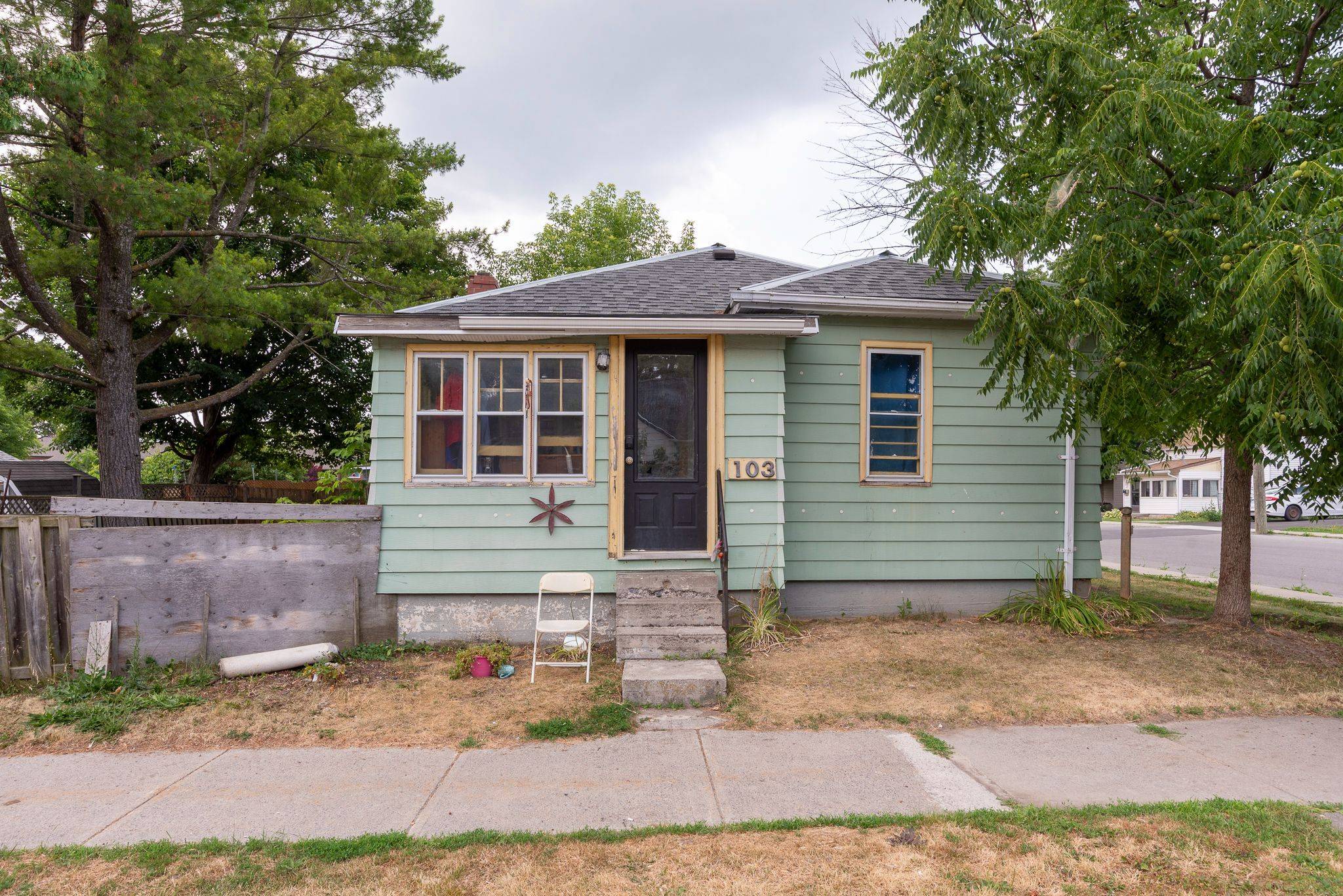 103 Centre ST, Deseronto, ON K0K 1X0